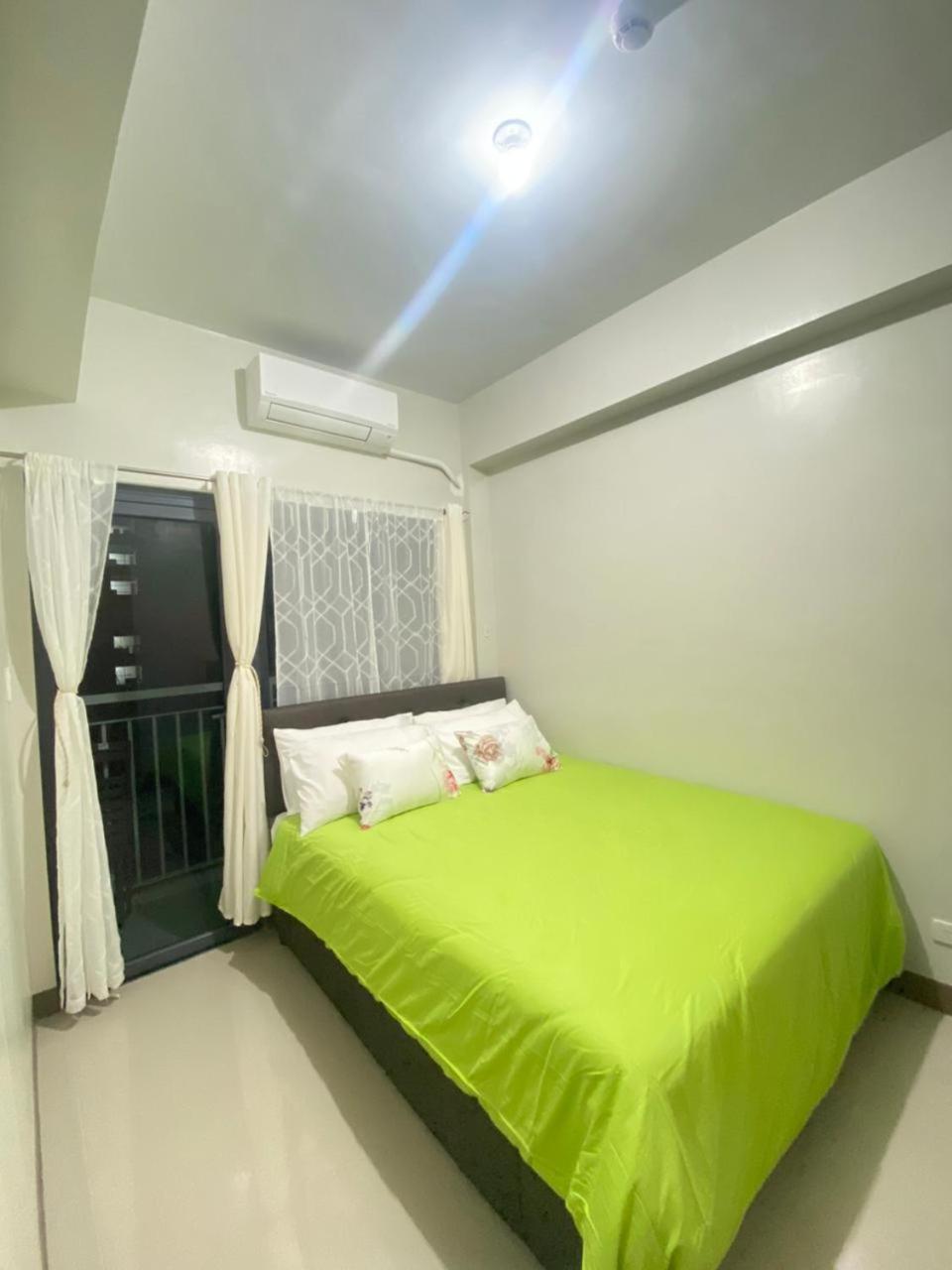 2Br Irish Luck Holiday Apartment Manila Exterior foto